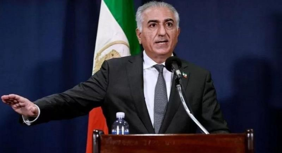 ڕەزا پەهلەوی هەڕەشەی سەرکوتکردنی کورد دەکات و هەڕەشەکەی کاردانەوەی لێ دەکەوێتەوە