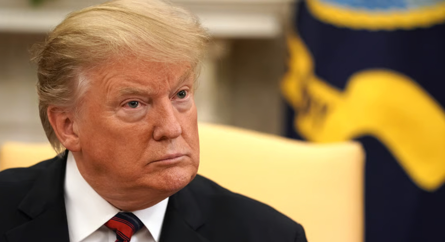 ترەمپ بیر لە بژاردەی سەربازی دەكاتەوە 